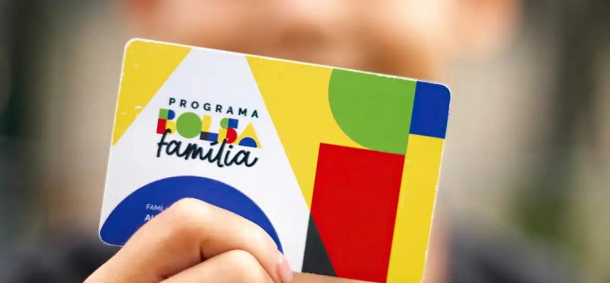 A Caixa Econômica Federal paga nesta quinta-feira (30) a parcela de janeiro do novo Bolsa Família aos beneficiários com NISde final 9